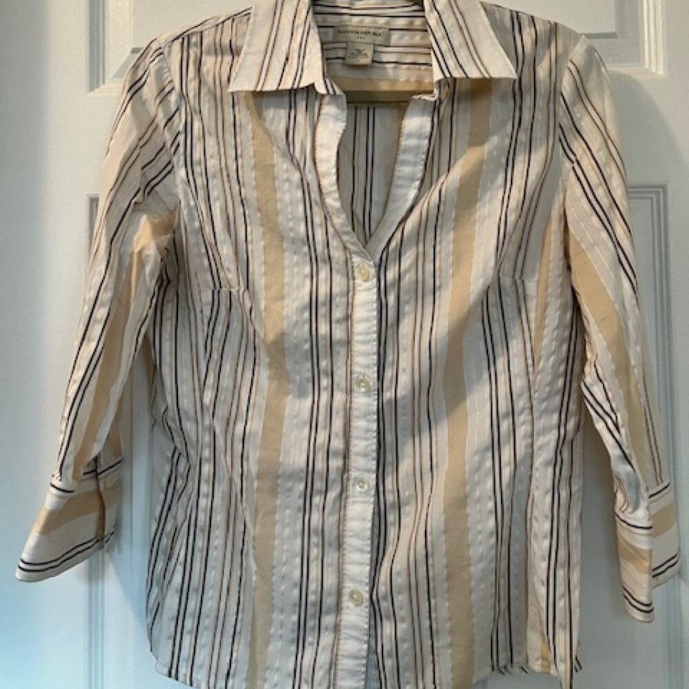 Banana Republic Factory Striped Button-Down Shirt – Size M